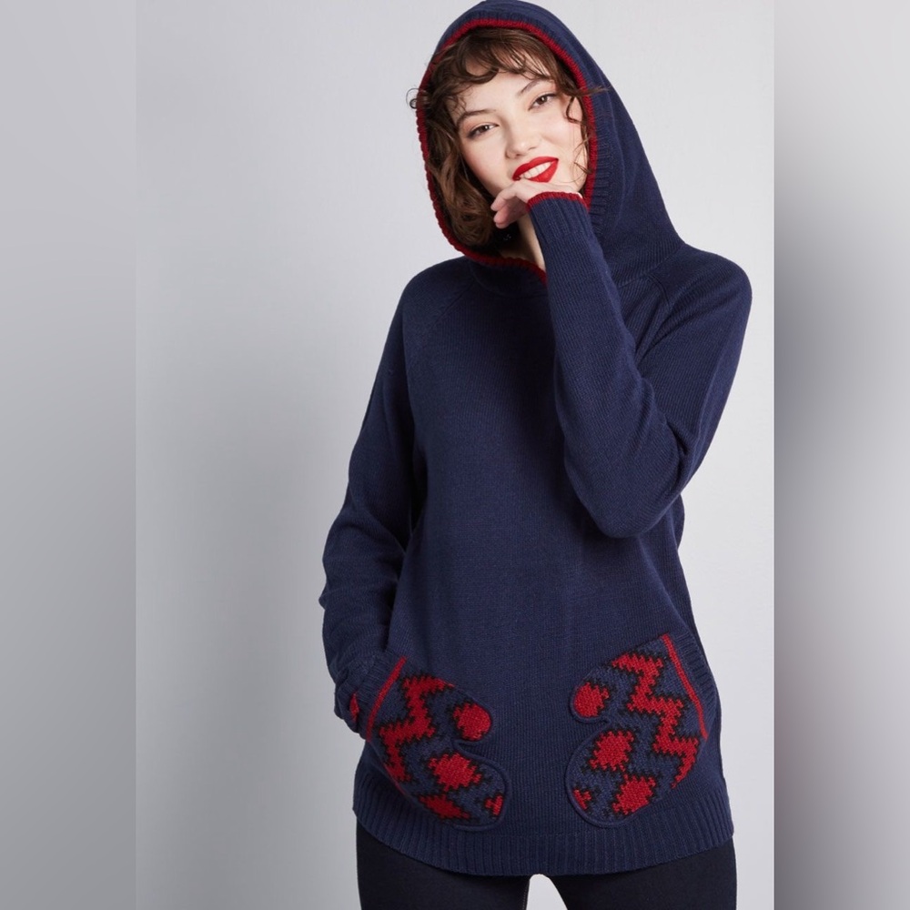 Hooded Mitten Pocket Sweater